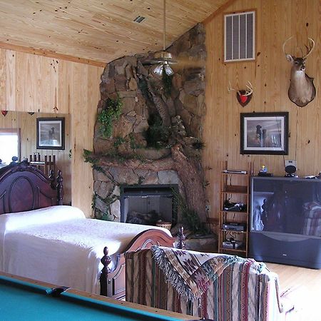 Shalom House Bed And Breakfast ทิฟทัน ภายนอก รูปภาพ