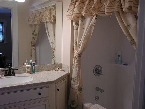 Shalom House Bed And Breakfast ทิฟทัน ภายนอก รูปภาพ